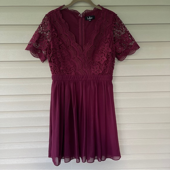 Lulus Angel in Disguise Burgundy Lace Skater Cocktail Dress Size M - Picture 3 of 12